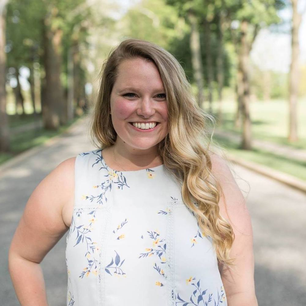 Meet your Posher, Hallie